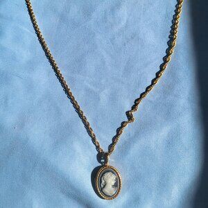 Vintage necklace with Cameo  locket